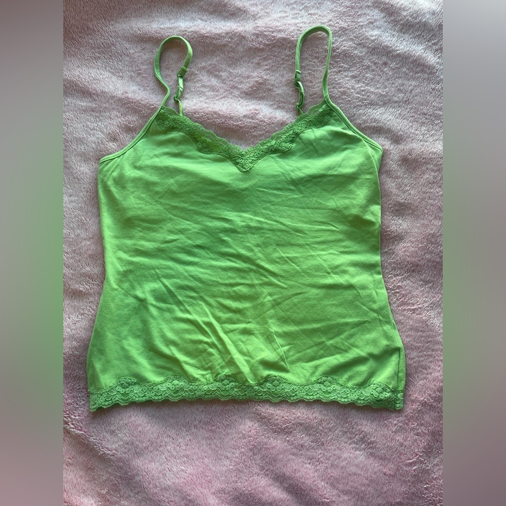 lime green lace cami 💚 suzy shier s-m